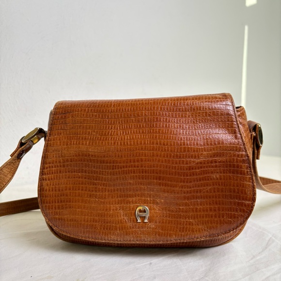 Etienne Aigner Handbags - ETIENNE AIGNER vintage croc embossed cognac leather crossbody bag